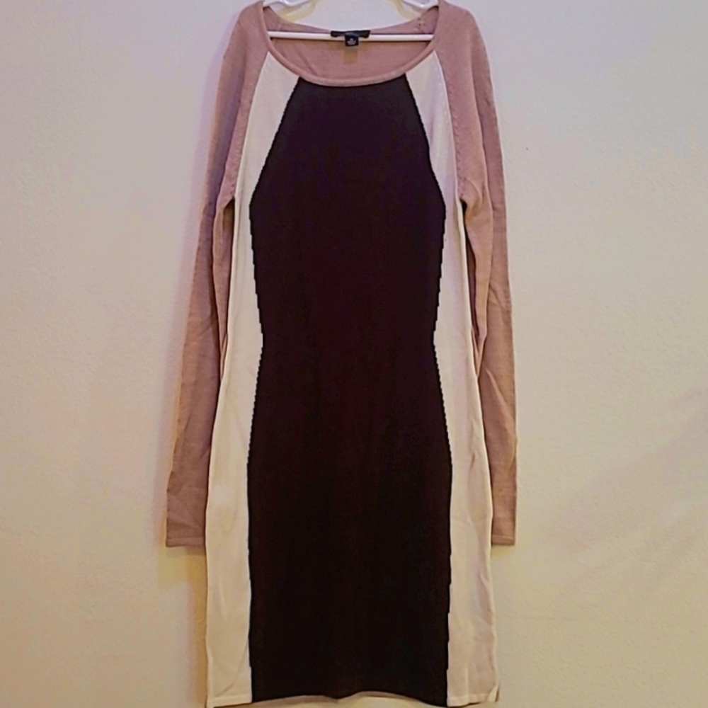 I.N. San Francisco, M, Dark Brown,  White, and Tan Sweater Dress